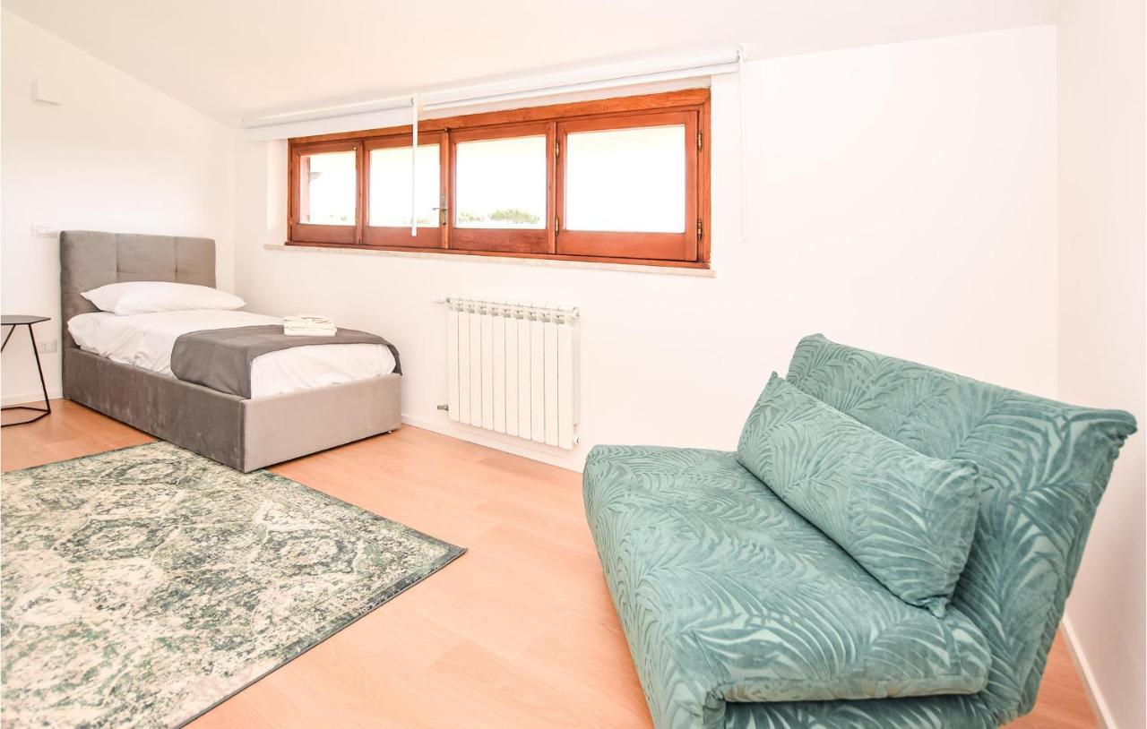 Cozy Home In Anguillara Sabazia With Kitchenette Dış mekan fotoğraf
